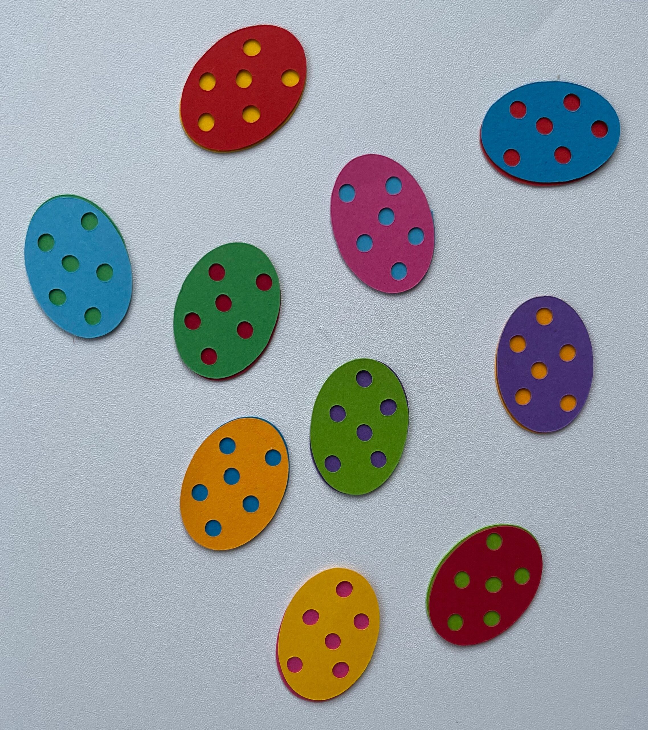 100 multicoloured rainbow Easter eggs, for scrapbooking, card toppers, embellishments, children’s crafts, 160gsm paper/card.
